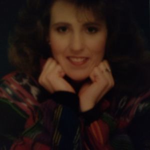 Meet your Posher, Lora